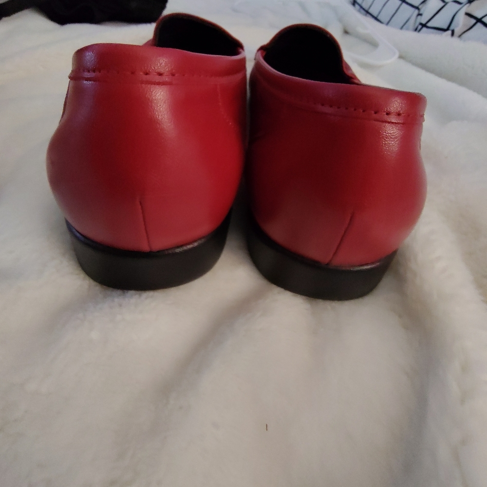 SAS Red Shoes Women's sz 10